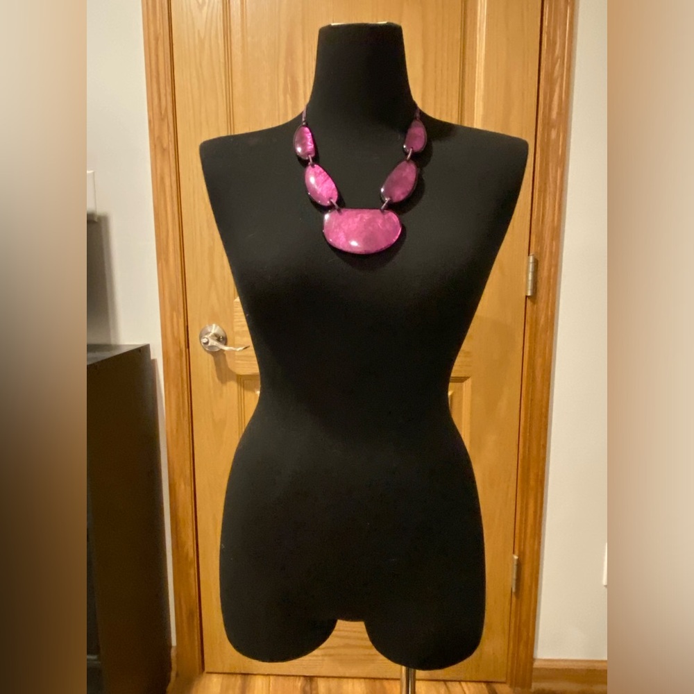 Macy’s Purple Faux Stone Necklace NEW/UNWORN